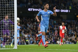 Bốc thăm vòng 4 Carabao Cup: Man City, Chelsea gặp khó