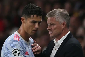Solskjaer từ chối yêu cầu của Ronaldo