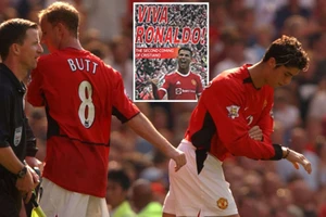 Sir Alex Ferguson đuổi Ronaldo ra khỏi sân tập