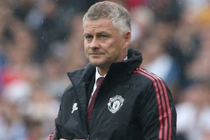 Cựu sao MU lên tiếng cáo buộc Solskjaer và Mourinho