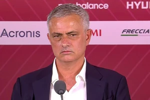 Mourinho lên tiếng về việc làm HLV trưởng Newcastle
