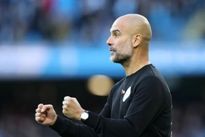 Pep Guardiola nói lời cay đắng với MU
