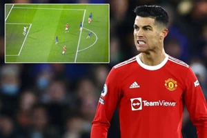 Ronaldo giận dữ vì Fred thổi bay cơ hội giúp MU hạ Chelsea