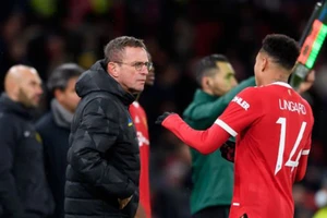 Sao MU ra quyết định chuyển nhượng sau cảnh báo của Rangnick
