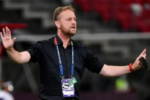 HLV Polking: 'Thái Lan sẽ chơi tấn công, Việt Nam phải phòng ngự'