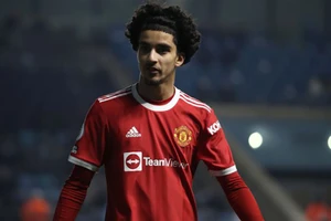 Zidane ra mắt đội tuyển quốc gia