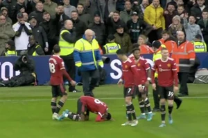 Rangnick giận dữ chỉ trích hành động xấu của fan Leeds United