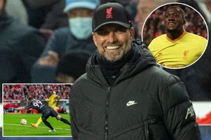 Klopp lập kỳ tích vĩ đại 100 năm có một ở Liverpool