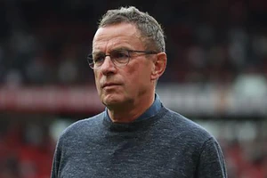 HLV Rangnick: ‘Thật thất vọng, xấu hổ và nhục nhã’ 