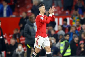 Ronaldo lên tiếng sau khi giải cứu MU 