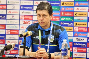 HLV Đông Timor: ‘Tôi thích chơi tấn công nhưng U-23 Việt Nam quá mạnh’