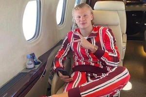 Messi, Ronaldo, Haaland, Neymar nằm trong tốp 10 thời trang thảm họa