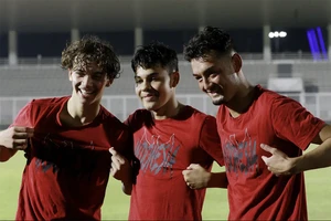 Indonesia loại 3 sao trẻ gốc Hà Lan, nhập tịch cầu thủ khẩn cấp