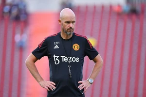 Ten Hag bị cáo buộc làm quá vì trừng phạt sao MU