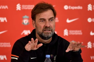 Klopp đòi Premier League xử Liverpool thắng MU