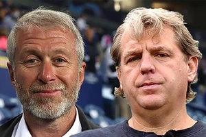 Chủ sở hữu Chelsea đổ lỗi cho Roman Abramovich