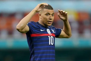 Mbappe gây rắc rối ở đội tuyển Pháp