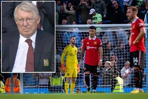 Sir Alex Ferguson bị một cựu cầu thủ 'trả thù' sau gần 40 năm