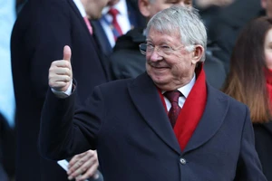 Sir Alex Ferguson gọi tên cầu thủ MU 10 năm thi đấu mới mắc 1 sai lầm