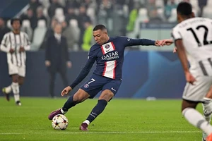 Mbappe vượt qua kỉ lục của Messi