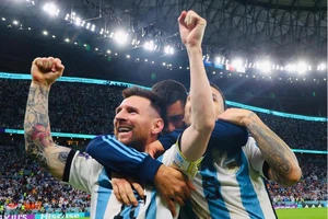 Messi tạo nên kỉ lục sau trận thắng Hà Lan 