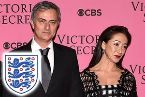 Mourinho từ chối làm HLV trưởng tuyển Anh vì bị vợ cản