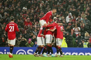 MU tiếp tục áp sát Top 4, Chelsea thắng nhẹ Bournemouth 