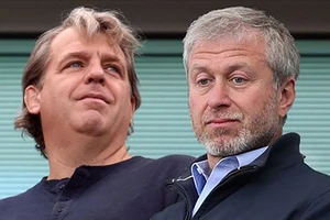 Tuchel bị sốc trước hành động của ông chủ Chelsea