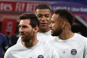 Messi và Neymar đòi rời PSG