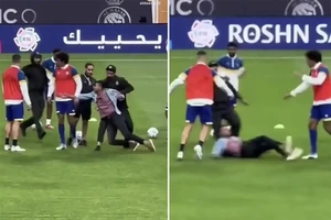 Ronaldo suýt dính chấn thương vì kẻ không mời mà đến