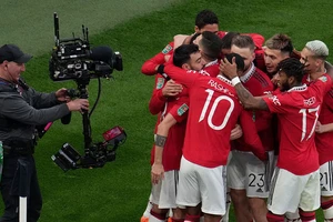 MU nhận thưởng bèo bọt sau khi vô địch Carabao Cup