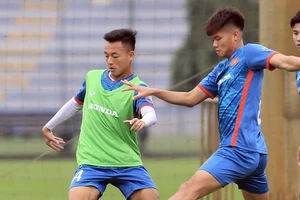 Các cầu thủ trẻ đang được rèn giũa hướng đến SEA Games 32.