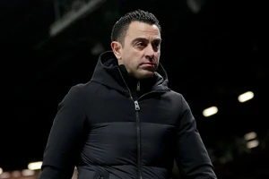 UEFA điều tra Barcelona