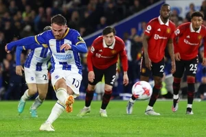 MU gục ngã ở phút bù giờ