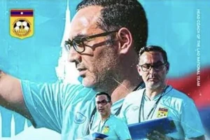 Lào mời trợ lý của HLV Troussier về dẫn dắt đội tuyển