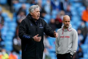 Carlo Ancelotti kiện Everton lên Tòa án tối cao 