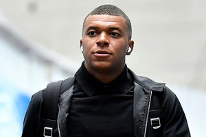 Lá thư của Mbappe khiến PSG sốc và nổi giận
