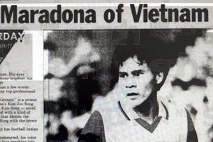 Bài báo cách đây 33 năm tại Hong Kong được nhà sưu tầm Võ Bình lưu giữ.