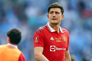 MU tăng lương cho đội trưởng Harry Maguire