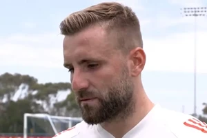 Luke Shaw công khai cầu xin gia đình Glazer
