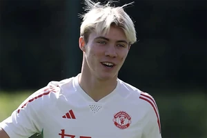 MU ấn định ngày trở lại và trận ra mắt của Hojlund