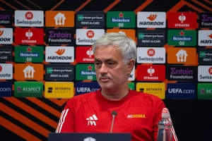 Mourinho đặt biệt danh hoàn hảo cho Messi
