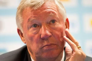 Sir Alex Ferguson nổi cơn thịnh nộ về vụ chuyển nhượng của Pogba