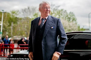 Sir Alex Ferguson chính thức lên tiếng về việc Sir Jim Ratcliffe tiếp quản MU