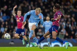 Man City duy trì mạch bất bại, Newcastle hẹp cửa đi tiếp