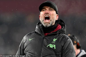 Klopp nổi cơn thịnh nộ vì một câu nói đùa