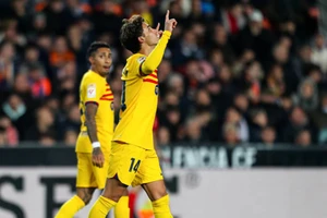 Felix không cứu nổi Barca