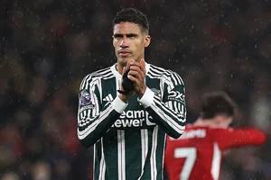 MU ra phán quyết về tương lai của ngôi sao hưởng lương cao nhất CLB