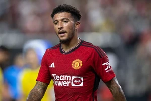 Sancho chia tay Manchester United