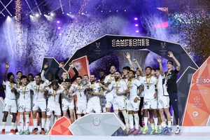 Real Madrid giành Siêu Cup Tây Ban Nha sau khi 'hủy diệt' Barca